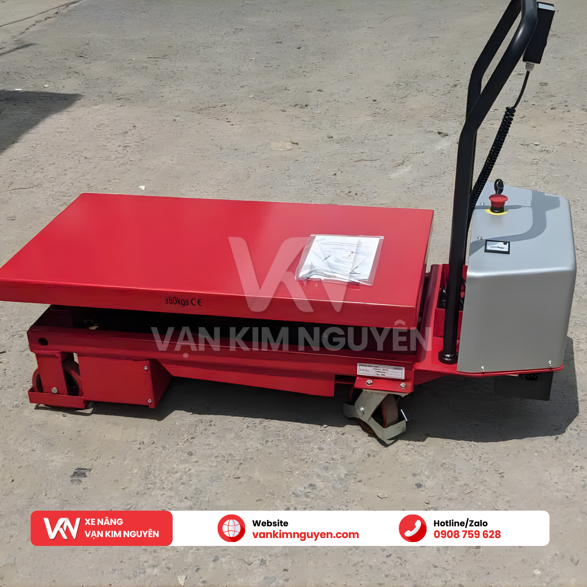 Xe nâng mặt bàn điện