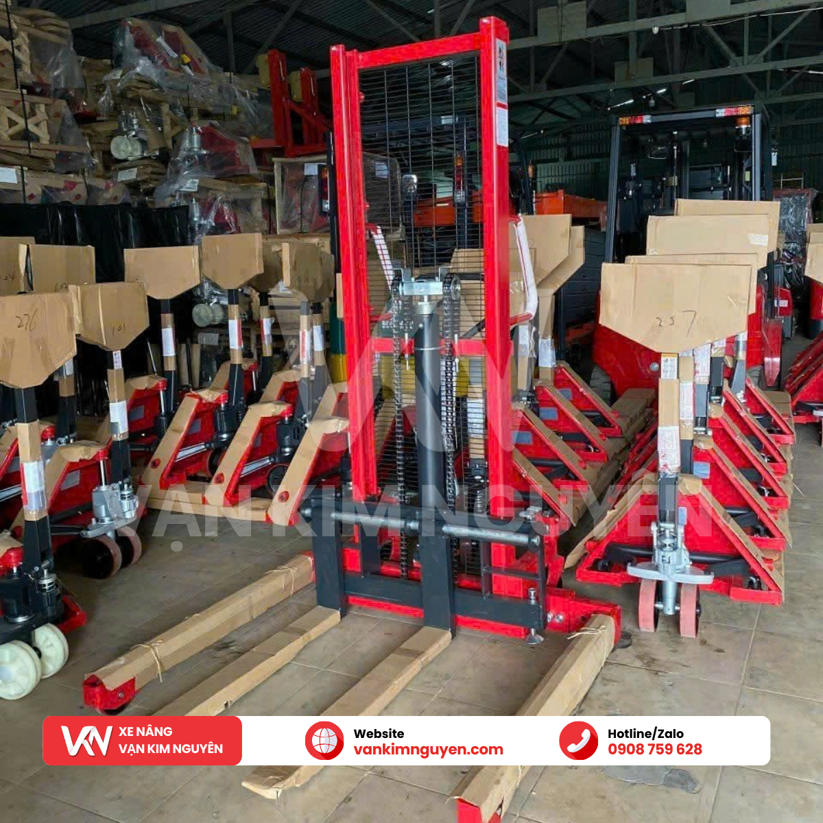 Xe Nâng Tay Cao Chân Rộng