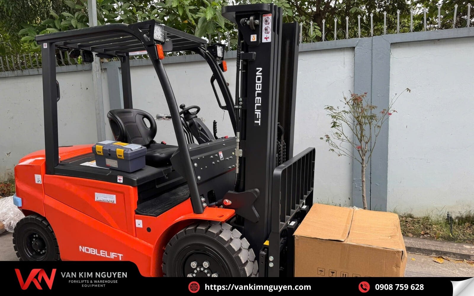  Quy định khi vận hành xe nâng lưu thông trên đường