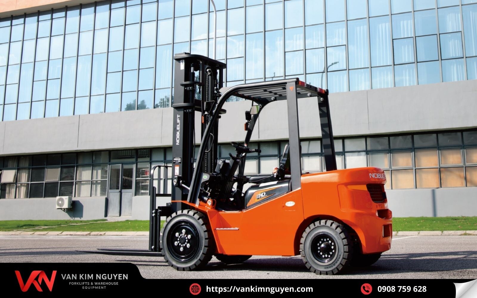 Xe nâng điện ngồi lái 3000kg được nhiều doanh nghiệp lựa chọn Xe nâng điện ngồi lái 3000kg được nhiều doanh nghiệp lựa chọn