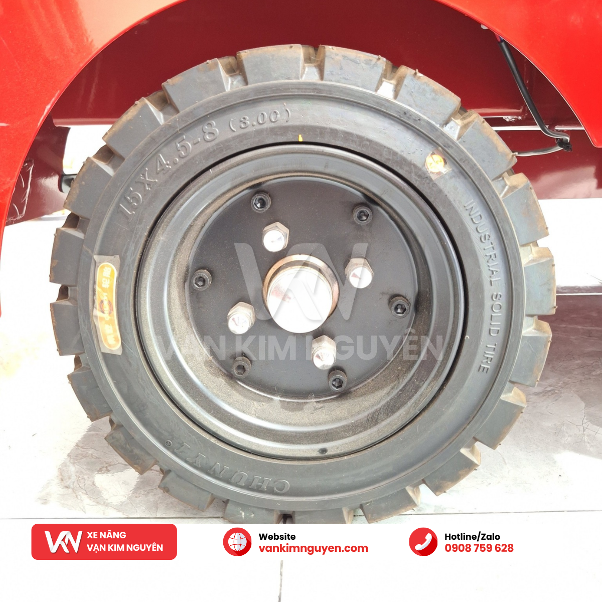 Thang nâng người 11m