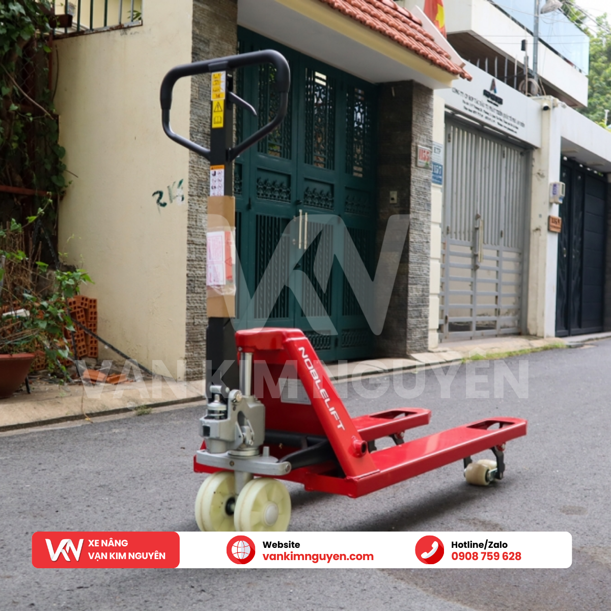 Xe Nâng Tay 3 Tấn