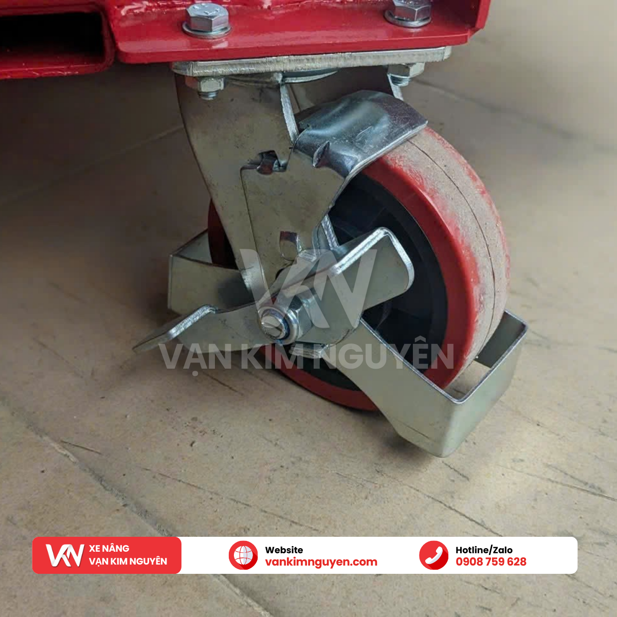 Xe nâng mặt bàn điện