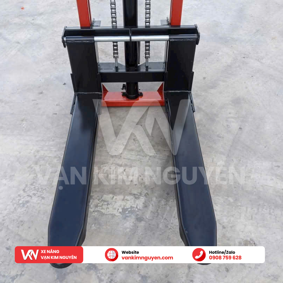 Xe Nâng Tay Cao 1 Tấn