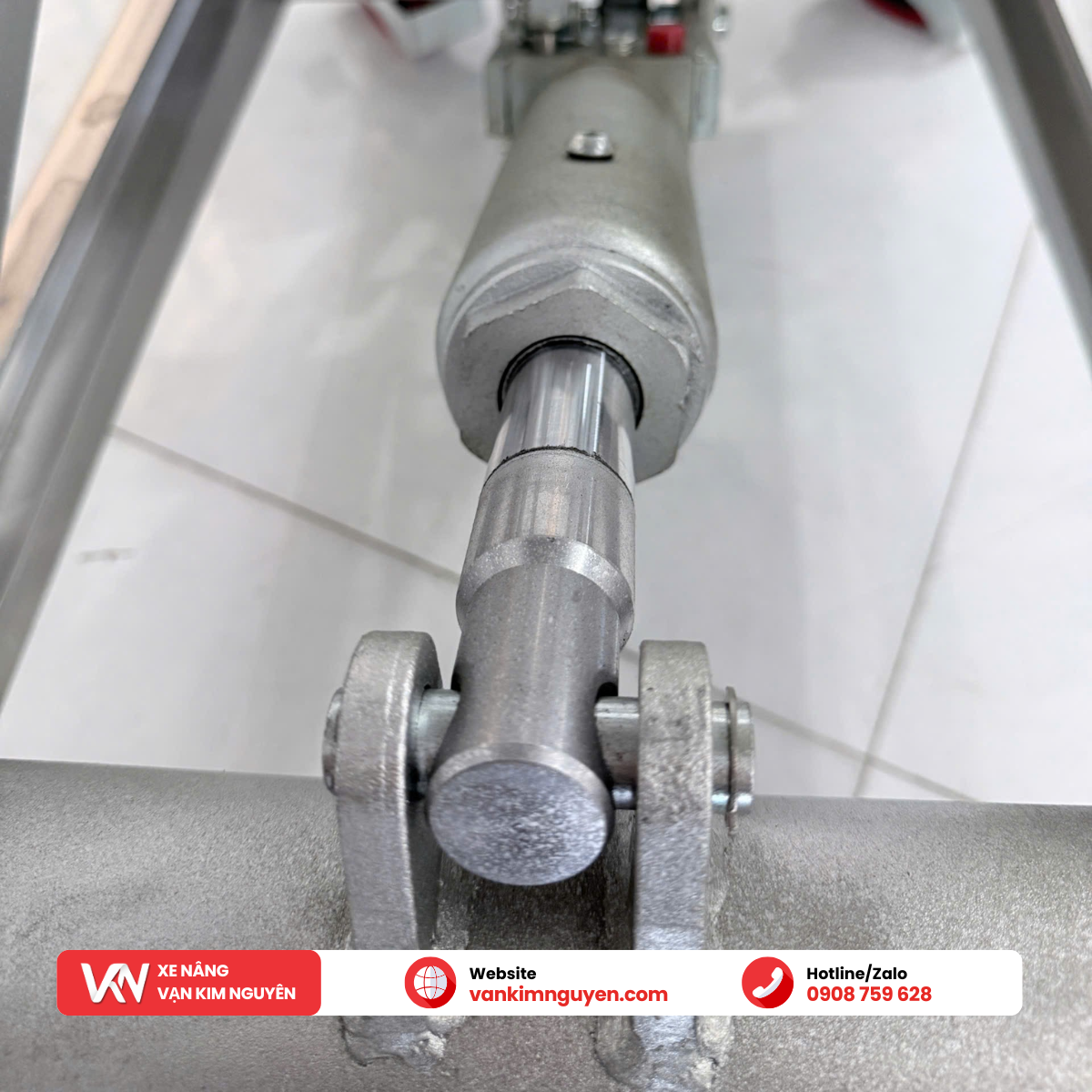 Xe Nâng Mặt Bàn Inox