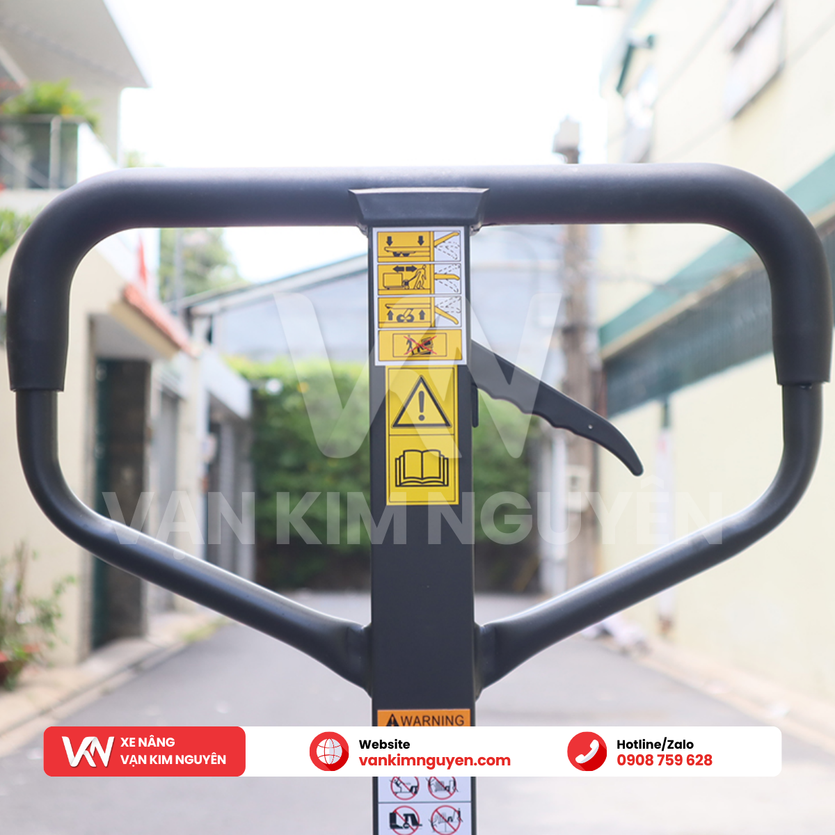 Xe Nâng Tay 2.5 Tấn