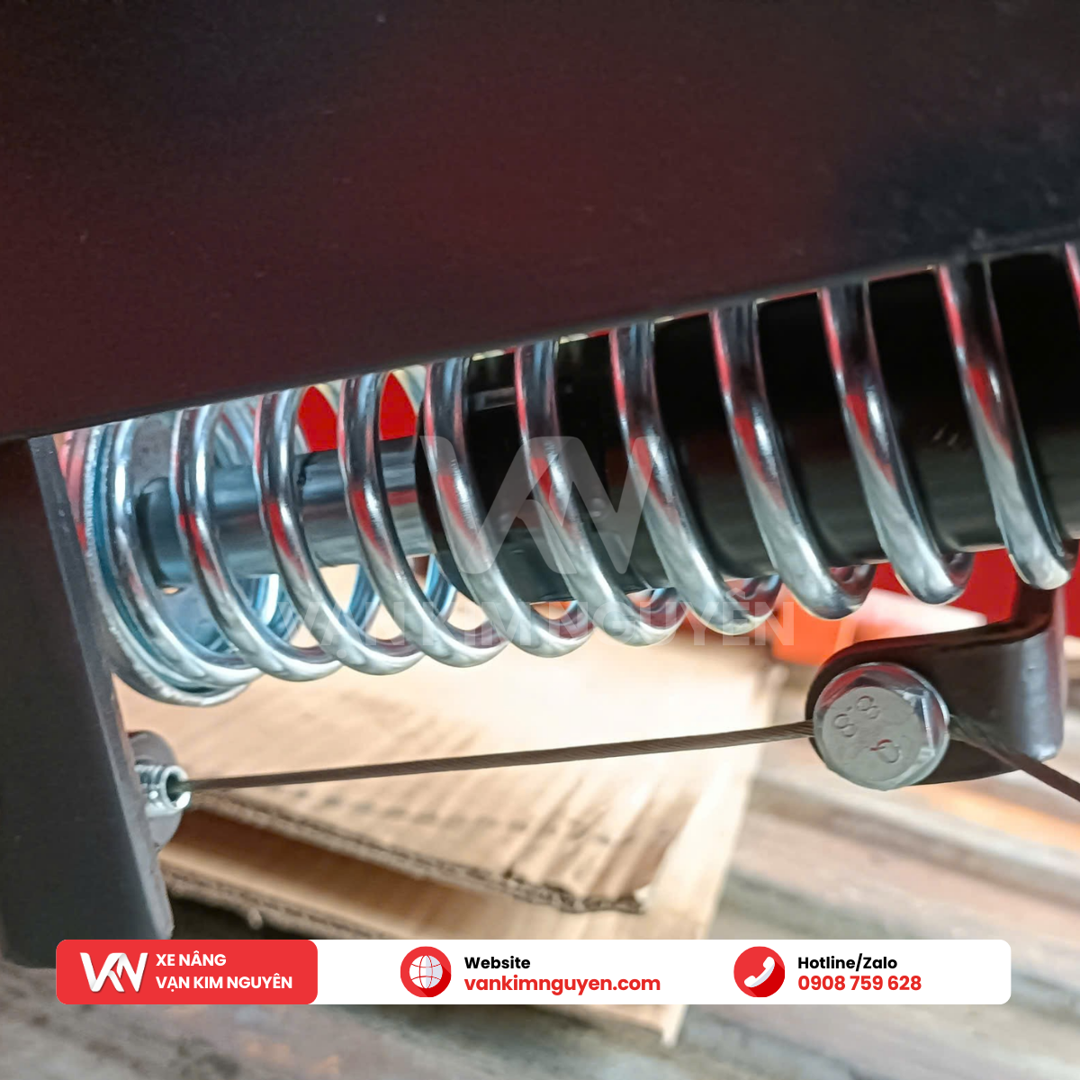 Xe nâng mặt bàn 750kg