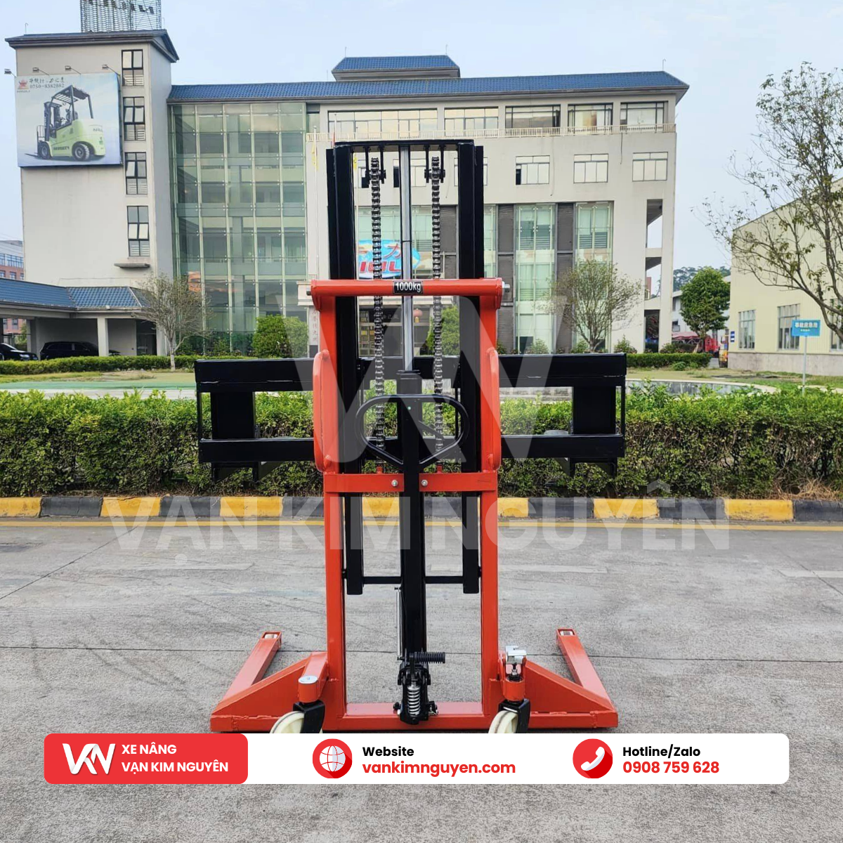 Xe Nâng Tay Cao Chân Rộng