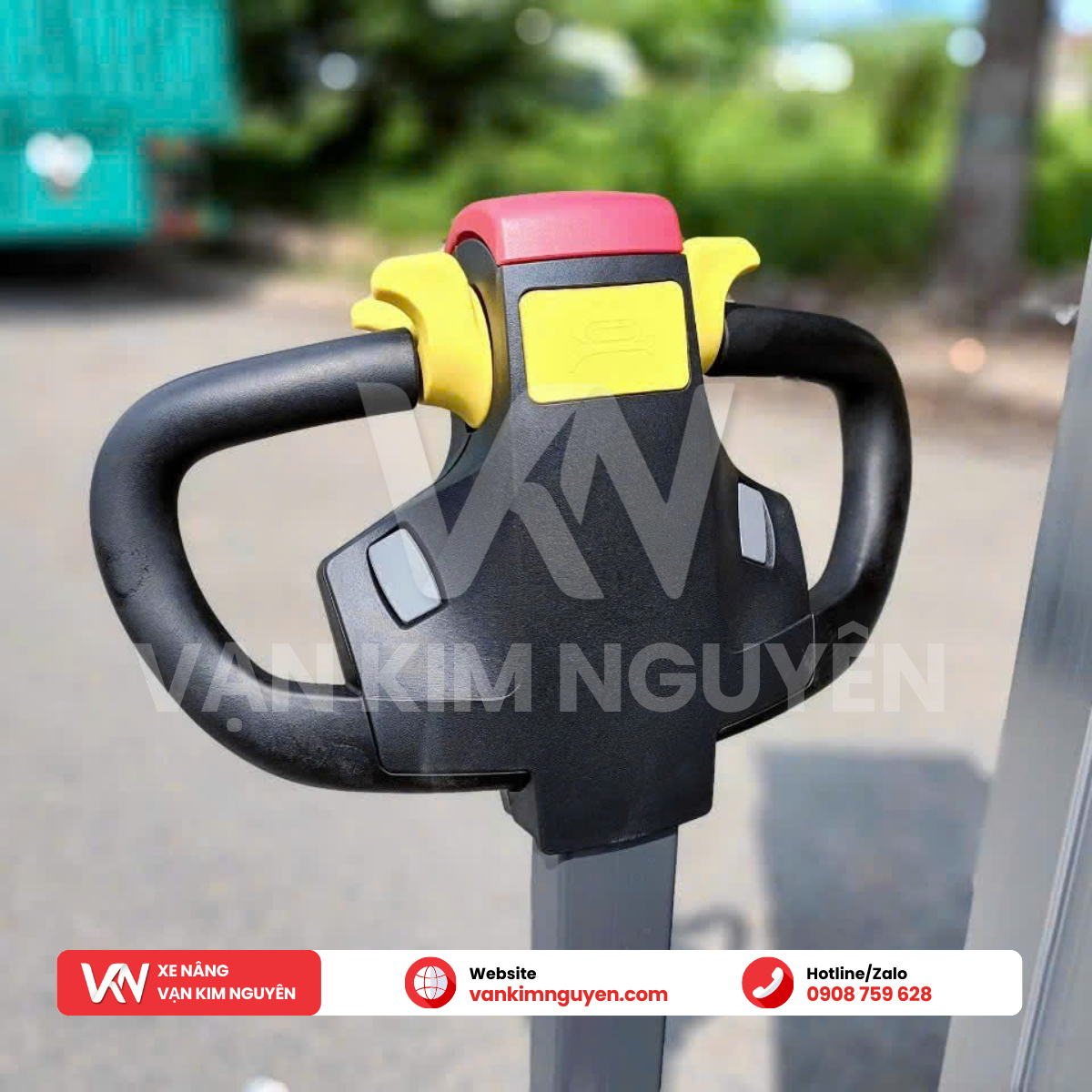 Thang Nâng Người Trục Đơn