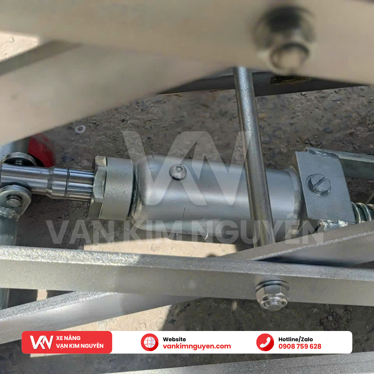 Xe Nâng Mặt Bàn Inox