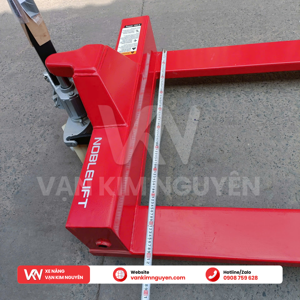 Xe nâng tay càng rộng